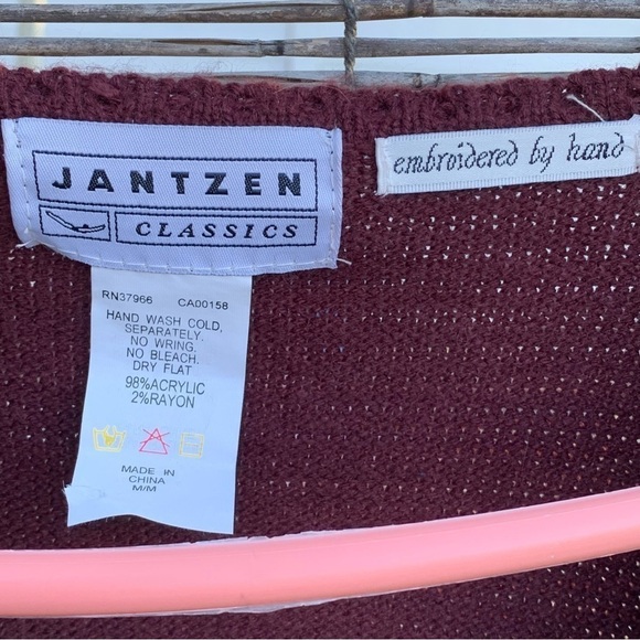 Jantzen Classics Cardigan Sweater Embroidered by Hand Medium - Picture 6 of 6